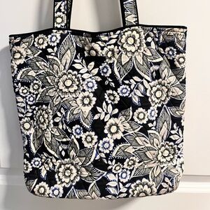 VERA BRADLEY Tote Bag